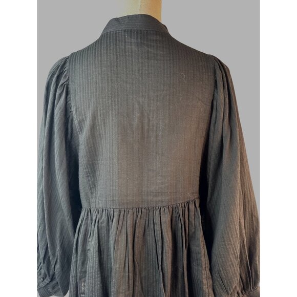 Banana Republic XS Black Peplum Blouse White Embroidery Puff Sleeves - Picture 9 of 12